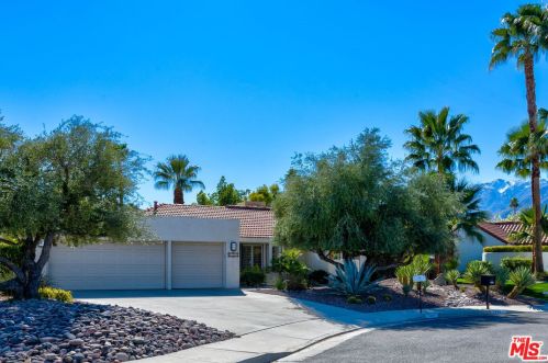 2795 Alondra Way, Palm Springs, CA 92264-8754