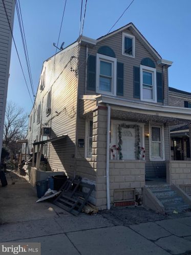 115 Anderson St, Trenton, NJ 08611-1003