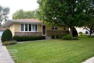 2400 Lydia Ave, Beach Park, IL 60099-2042