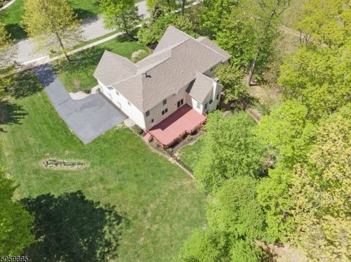 58 Kim Ln, Hackettstown NJ  07840-5623 exterior