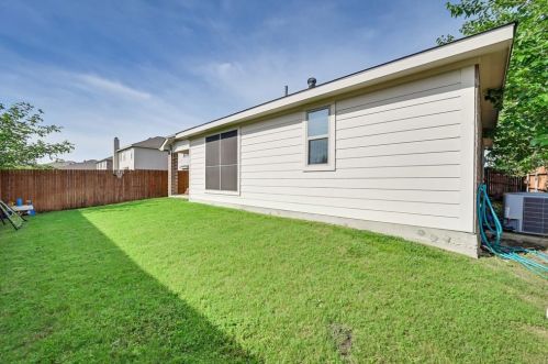 10432 Winding Passage Way, Fort Worth TX  76131-3986 exterior