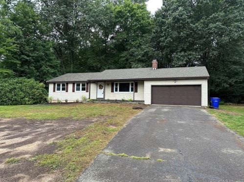 54 Cliffwood Dr, Wapping, CT 06074-1802