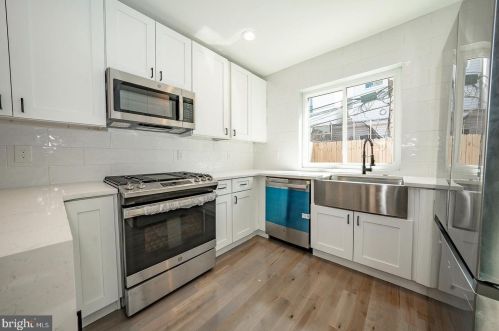 412 Jackson St, Philadelphia PA  19148-5705 exterior