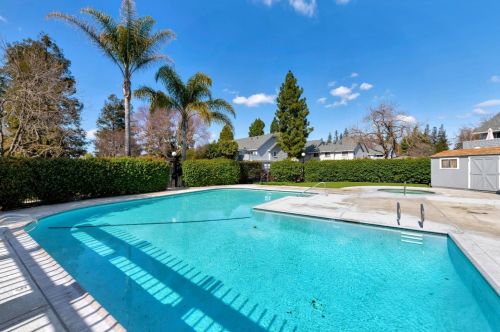 269 Shadow Dance Dr, San Jose, CA 95110-3552