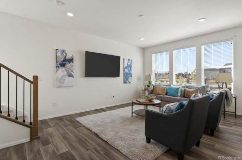 1075 Grand Baker Ct, Aurora CO  80018 exterior