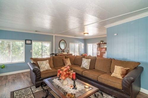 89 Sir Galahad Dr, Riverside CA  92507-6950 exterior