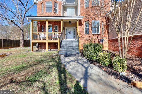 2021 Piney Grove Rd, Loganville, GA 30052-3681