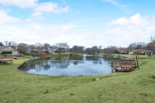 6301 Galaxie Rd, Garland TX 75044-8117 exterior