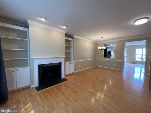656 Belmont Bay Dr, Woodbridge VA  22191-5404 exterior