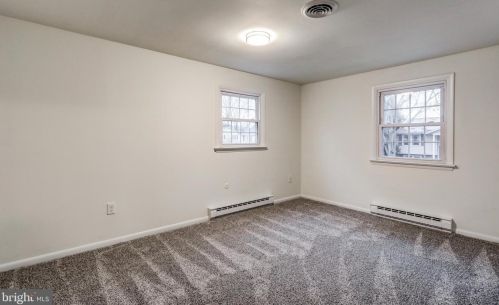 536 Friendship Ave, Lancaster PA  17601-4416 exterior