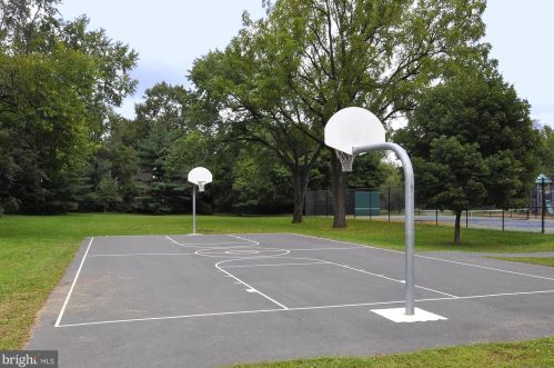 1903 Stratton Rd, Silver Spring MD 20910-1739 exterior