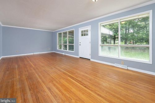 829 Grove St, Tavistock, NJ 08033-1056