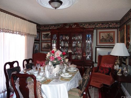 1528 Rosehill Dr, Riverside CA  92507-0614 exterior