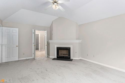 6396 Woodlawn Ave, Rex GA 30273-1826 exterior