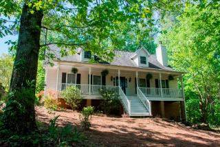 611 Wentworth Dr, Acworth, GA 30102-3449