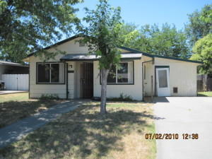 1744 6th Ave, Corning, CA 96021-3034