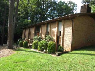 1220 Mill Race Rd, Morristown, TN 37814-1531