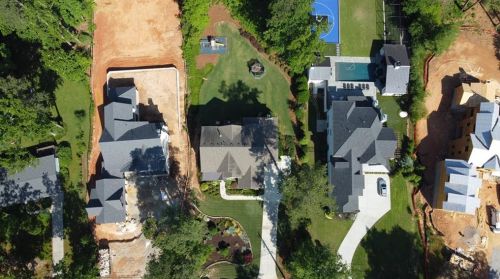 6470 Long Is Dr, Atlanta GA  30328-3043 exterior