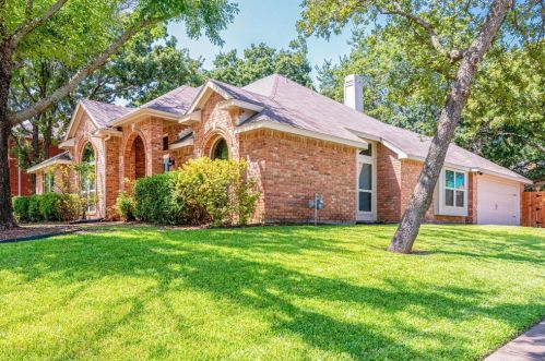 7945 Arlie Ln, Fort Worth, TX 76182-8720