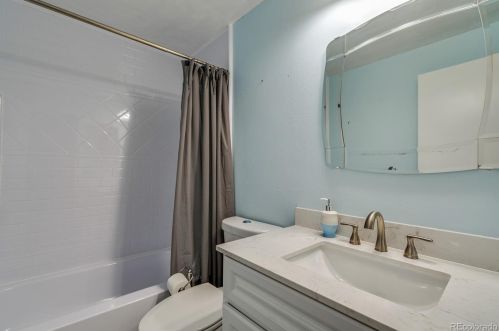 3281 Evanston St, Aurora CO 80014-3920 exterior