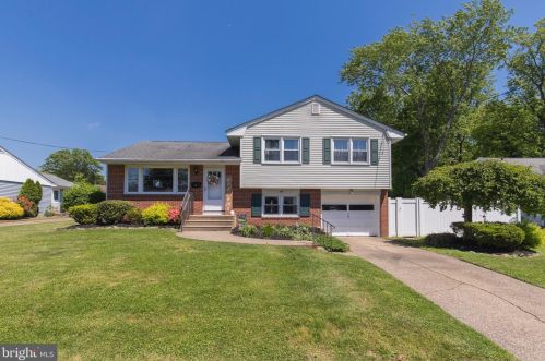 55 Winding Way Rd, Stratford, NJ 08084-1928
