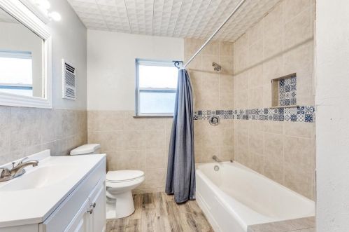 6300 Basswood Dr, Fort Worth TX  76135-1703 exterior