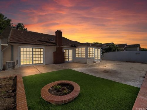 3572 Carmel Ave, Irvine, CA 92606-1715