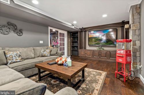 13105 Princeville Ct, Silver Spring MD 20904-3587 exterior