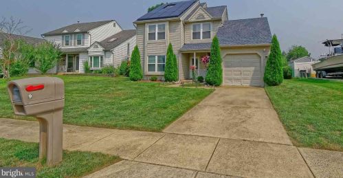 9 Country Hollow Cir, Erial, NJ 08081-3906