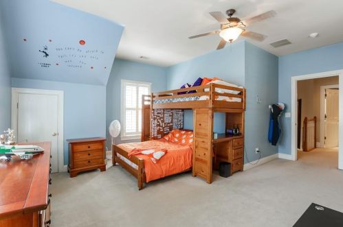2556 Brookline Cir, Atlanta GA  30319-3693 exterior