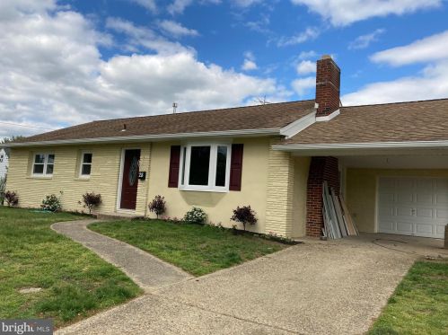 28 Chestnut Ave, Gloucester, NJ 08031-1239