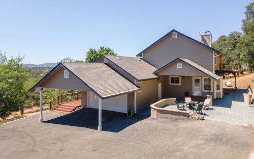 1261 Large Oak Dr, Swansboro Country, CA 95667-9477