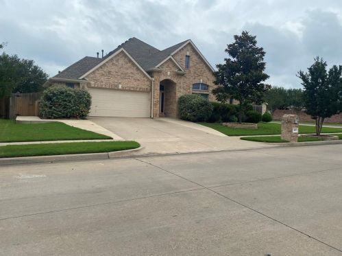 107 Lorient Dr, Midlothian, TX 76063-5570