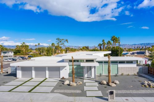 2100 Sahara Rd, Palm Springs, CA 92262-3552