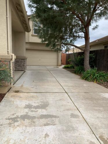 1412 Antioch Ct, Merced, CA 95348-9105