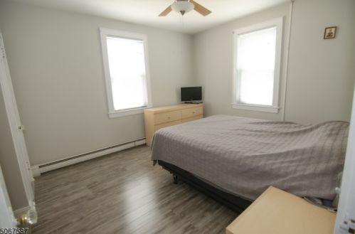 5 Harvey Ter, Dover NJ  07869-4104 exterior