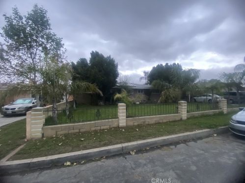 942 Orange Ave, Rialto, CA 92376-4222