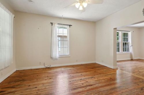 955 Hall Pl, Atlanta GA  30318-4926 exterior