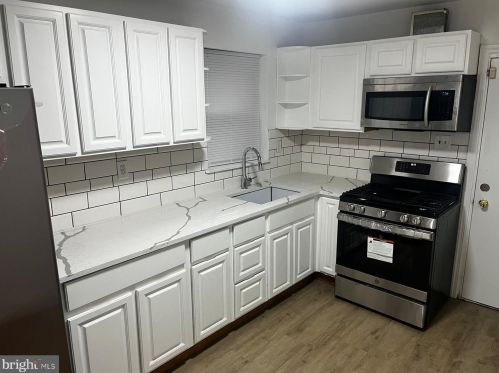 522 Trenton Ave, Camden, NJ 08103-1538