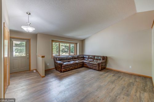 1090 Heather Dr, Saint Paul MN  55129-8573 exterior