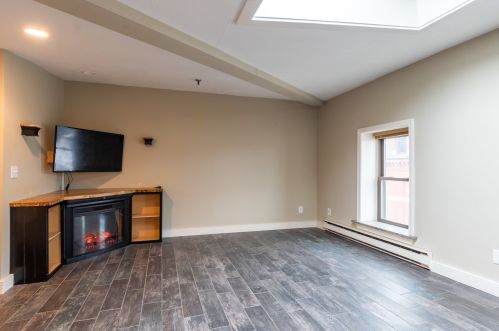 80 Fleet St, Portsmouth, NH 03801-4060