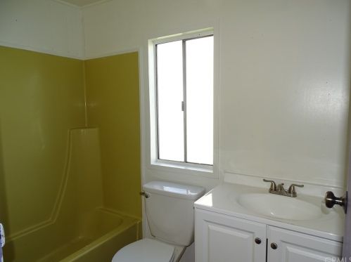 222 Madrid Ave, Santa Ana CA  92703-4123 exterior