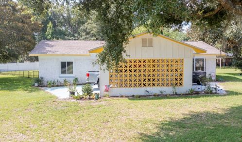 213 Crestview Dr, Woodbine, GA 31569-3551
