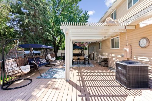 2187 Laver Ct, Sandy UT 84092-4112 exterior