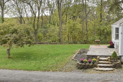 7 Unionville Rd, Wantage, NJ 07461-3721