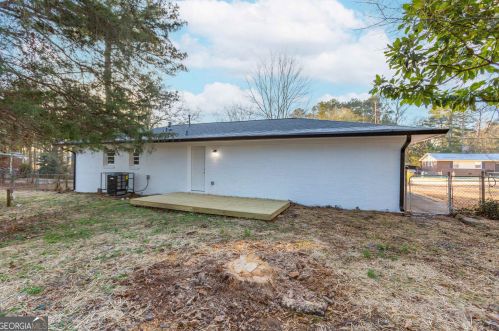 5864 Ronnie Dr, Rex GA 30273-1059 exterior