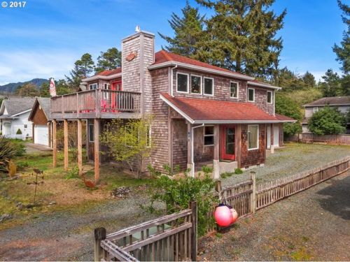 278 4th St, Manzanita, OR 97130-9032