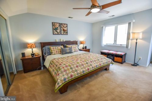 343 Sayre Dr, Princeton NJ  08540-5839 exterior