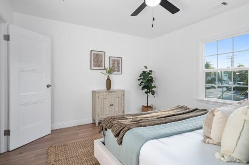 1120 Boynton St, Glendale CA  91205-2828 exterior