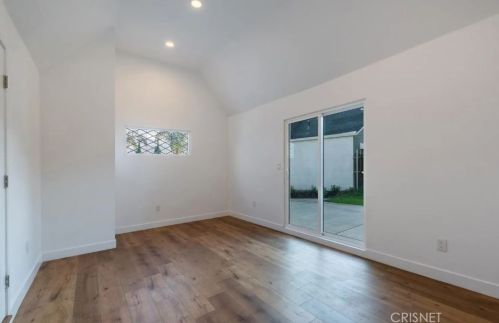 3047 Prospect Ave, Glendale CA  91214-3425 exterior